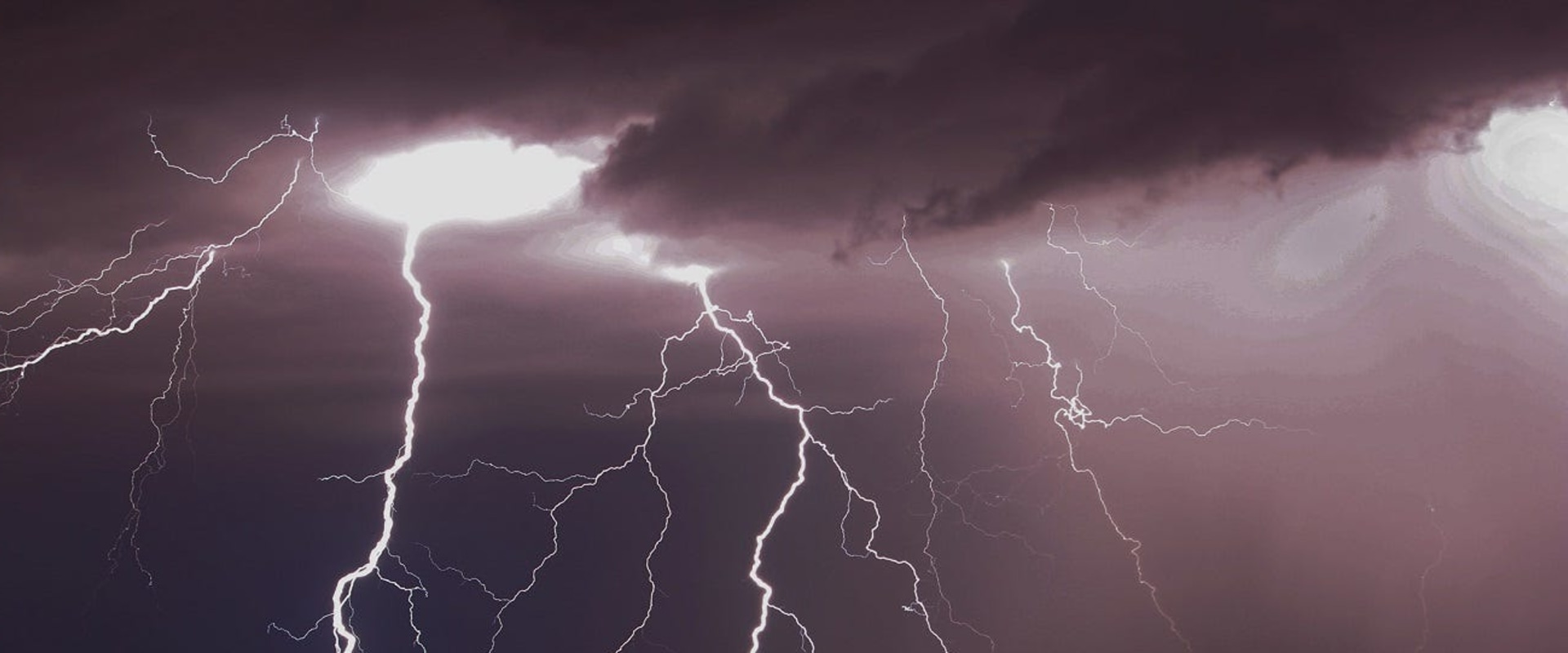 The Difference Between an EMP Attack and a Lightning Strike: An Expert's Perspective